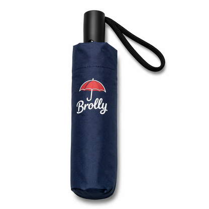 Brolly Union windproof umbrella — handle detail in cover 
